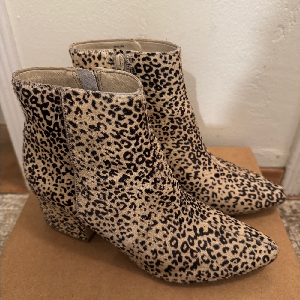 Matisse - Goldie- Leopard Print Ankle Boots
